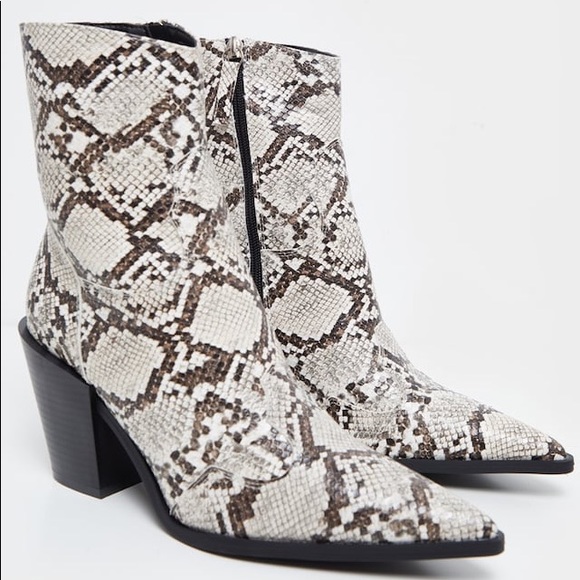 Pretty Little Thing Snakeskin Boots - Picture 2 of 3